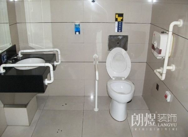 殘疾人衛生間圖片