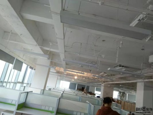 成都陽光新業中心作業幫2500平辦公室裝修